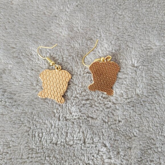 Bull Dog Dogs Puppies Earrings One Pair Gold Tone Dangle Fish Hook E33E - Picture 3 of 3